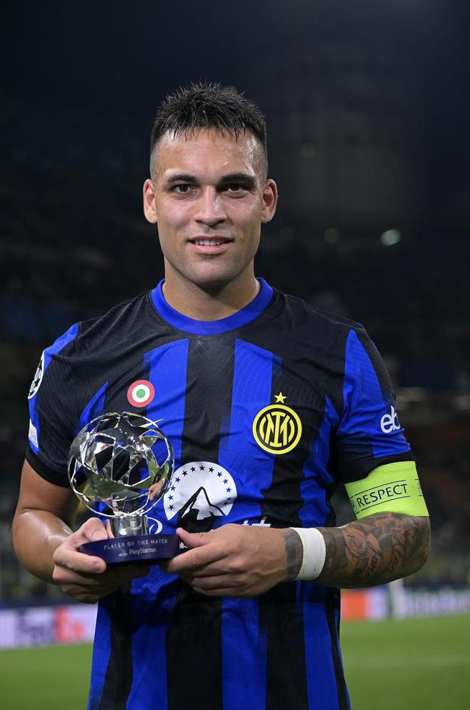 包含转会期体能课后，皇家社会调整名单备战葡超，悬念犹存，训练强度明显提升的词条-英雄联盟